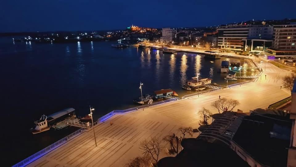 Diana Sunshine Apartment Tulcea Luaran gambar